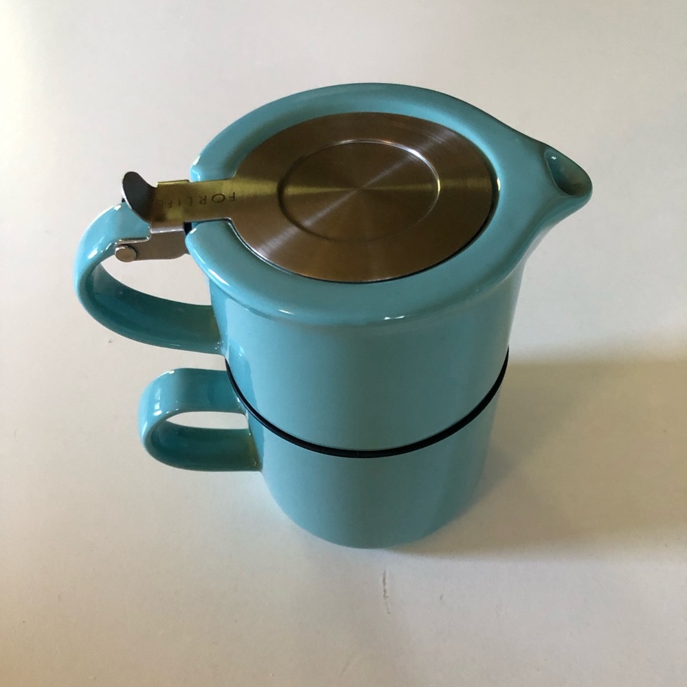 Urban outfitters tea pot and mug